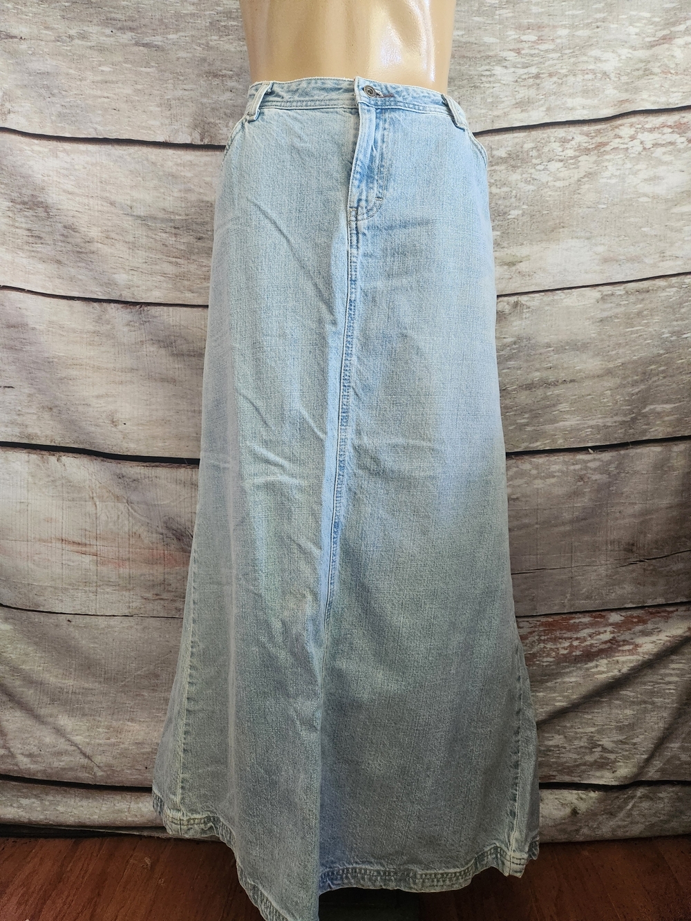 Tommy Hilfiger Light Blue Denim Skirt
